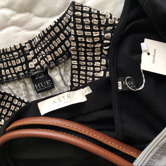 ❌DONATED❌ 8 item not so mystery box sz XS - S - Picture 12 of 12